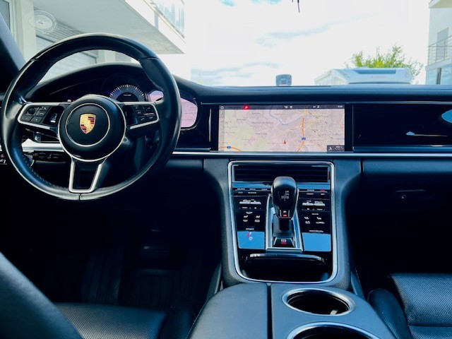Porsche Panamera 4 Executive