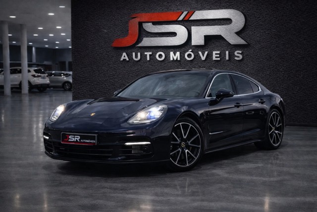 Porsche Panamera Sport Turismo 4 E-hybrid